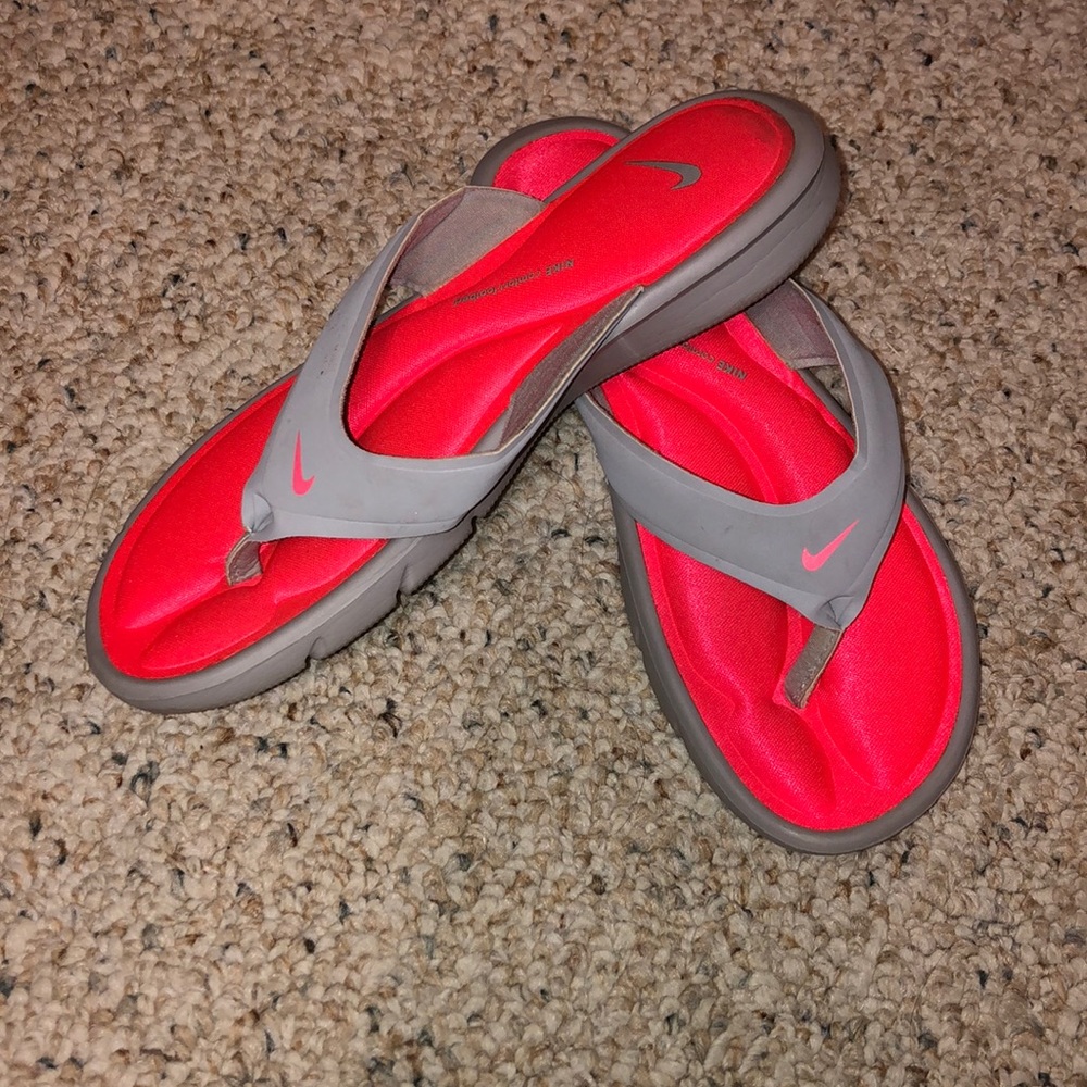 nike memory foam flip flops